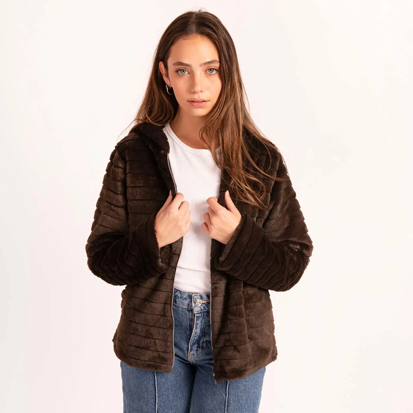 ג"קטים ומעילים חום S