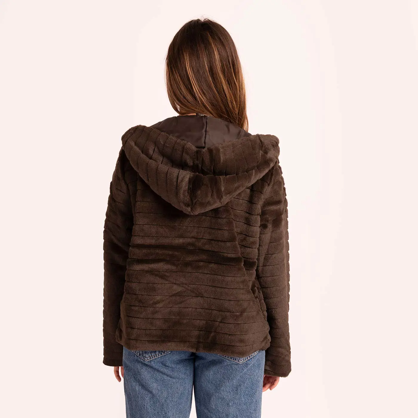 ג"קטים ומעילים חום S