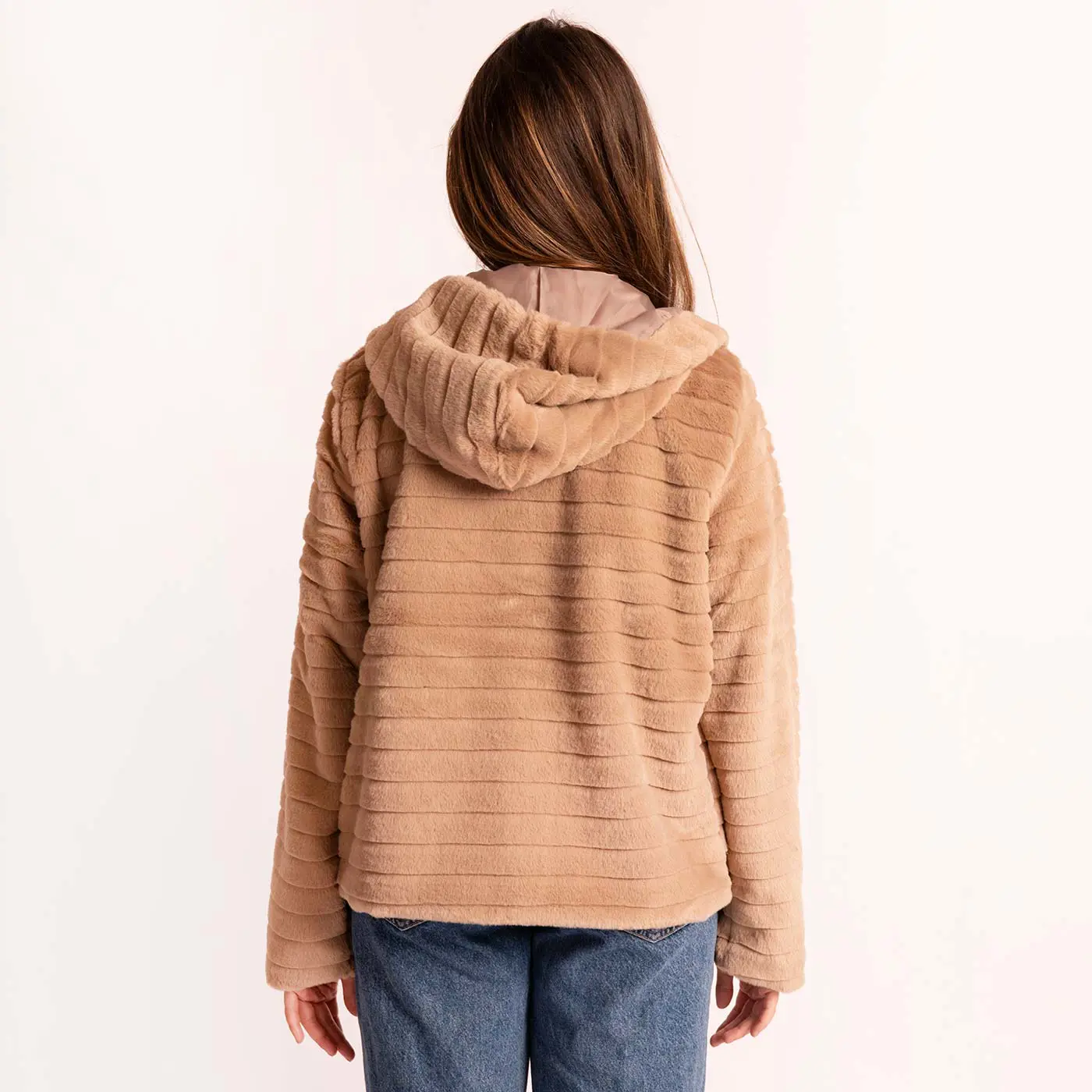 ג"קטים ומעילים מוקה L