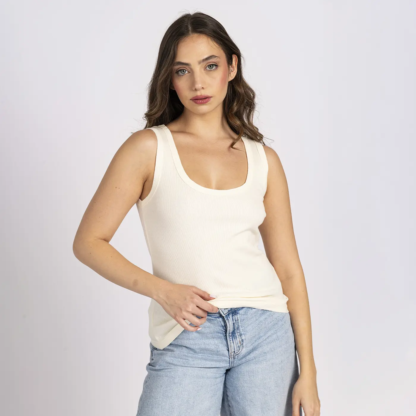 גופיות קרם L