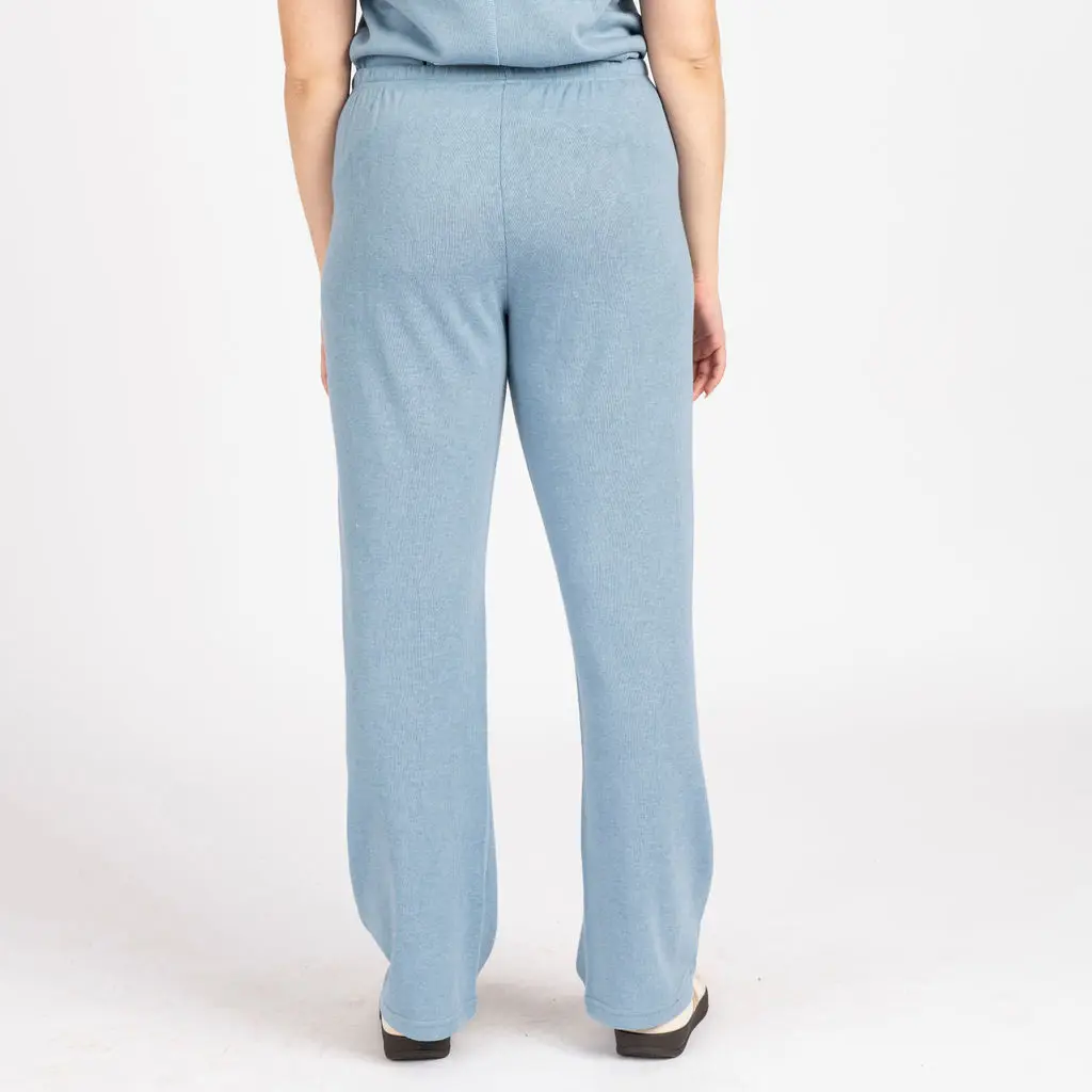 מכנסיים וחצאיות גינס L