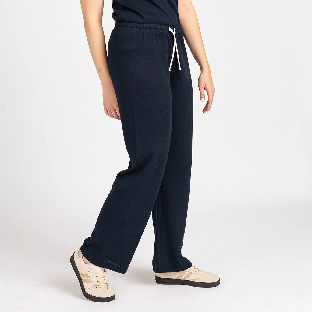 מכנסיים וחצאיות נייבי L