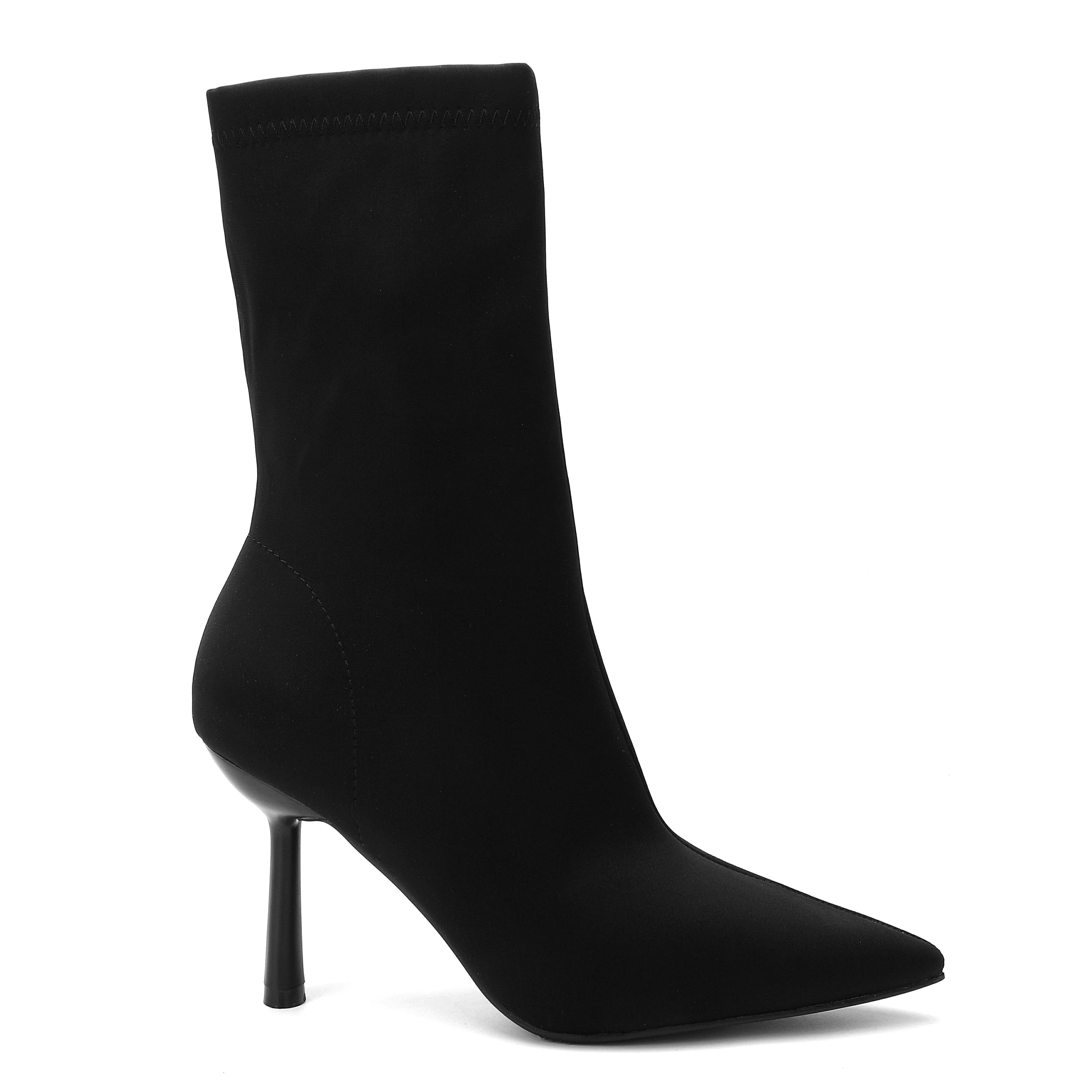 מגף עקב שחור 36