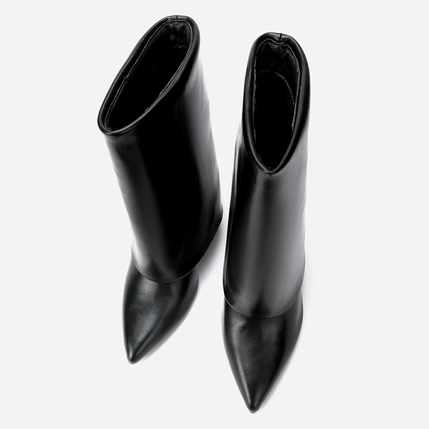 מגף עקב שחור 36