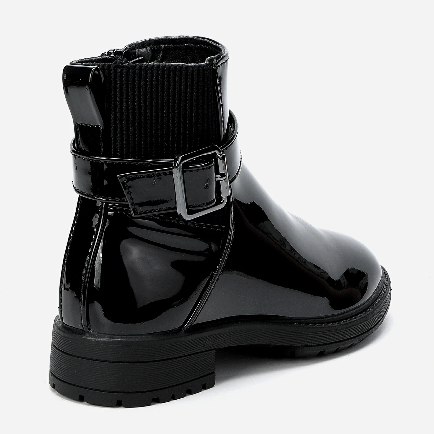 מגפון שחור 28