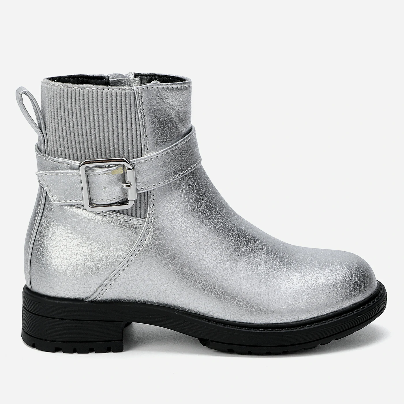 מגפון כסף 28