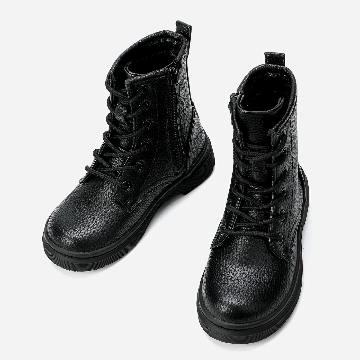 מגפון שחור 28