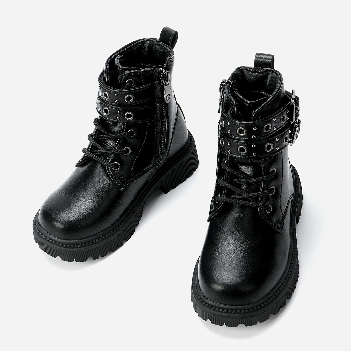 מגפון שחור 26