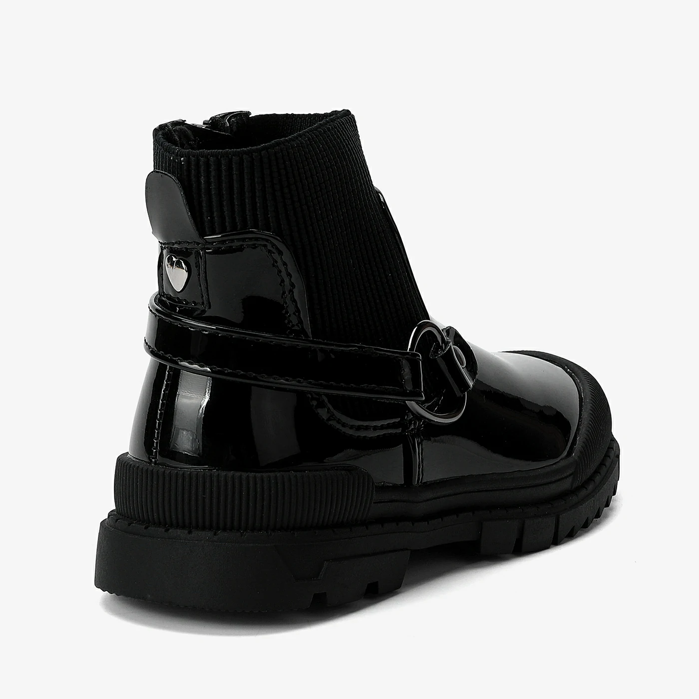 מגפון שחור 28