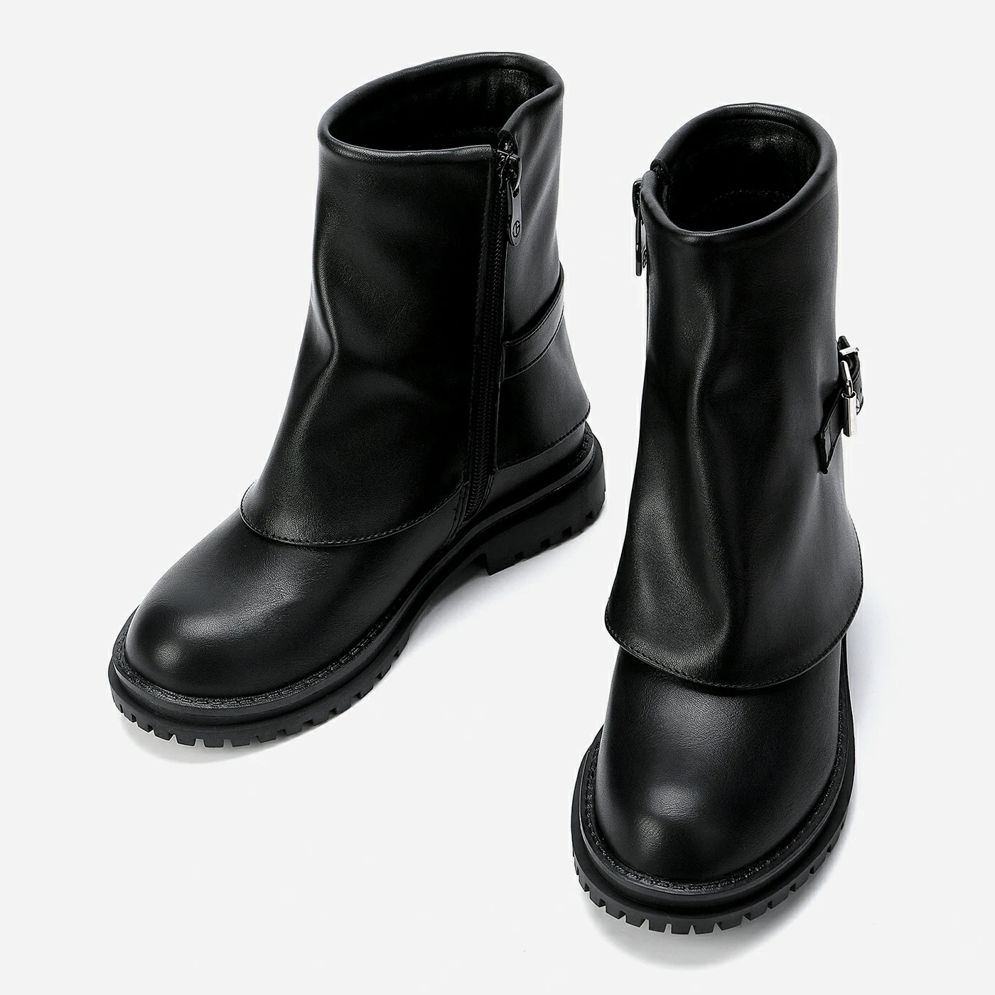 מגפון שחור 35