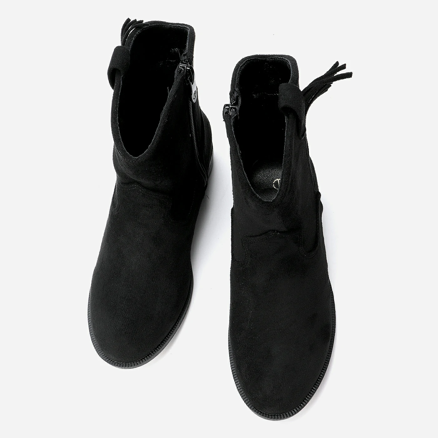 מגפון שחור 31