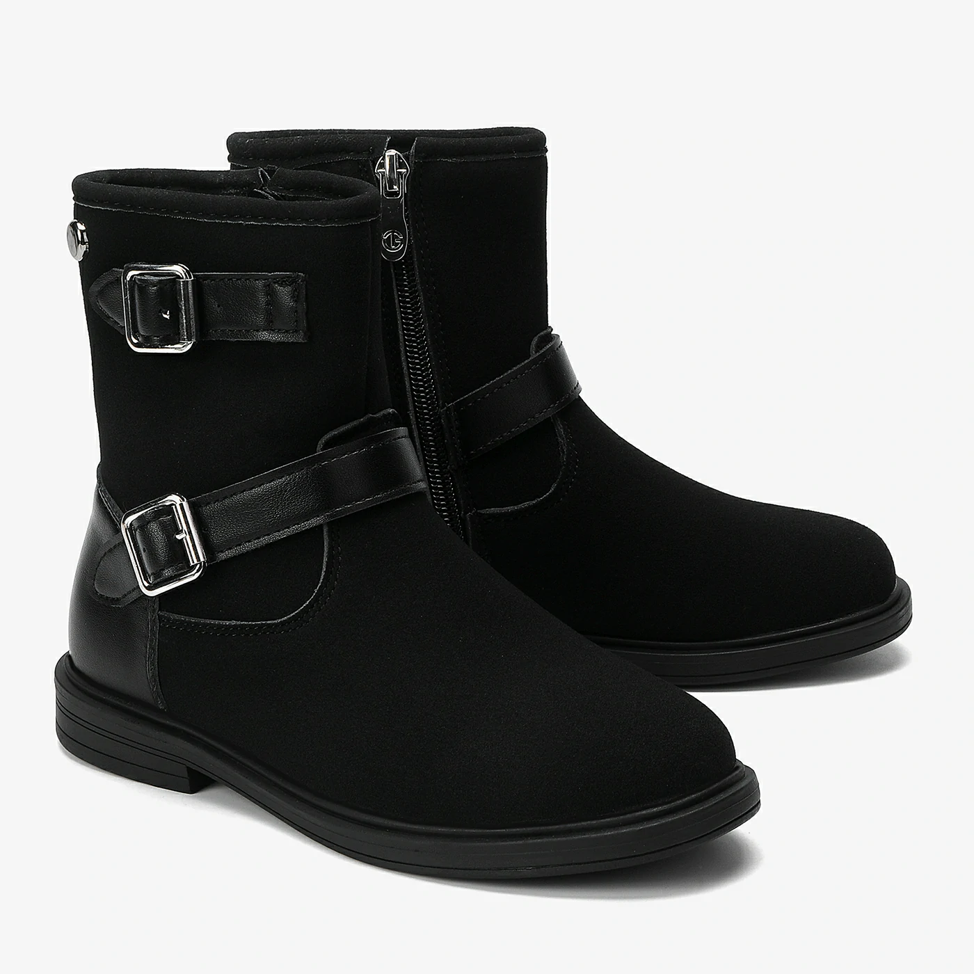 מגפון שחור 35