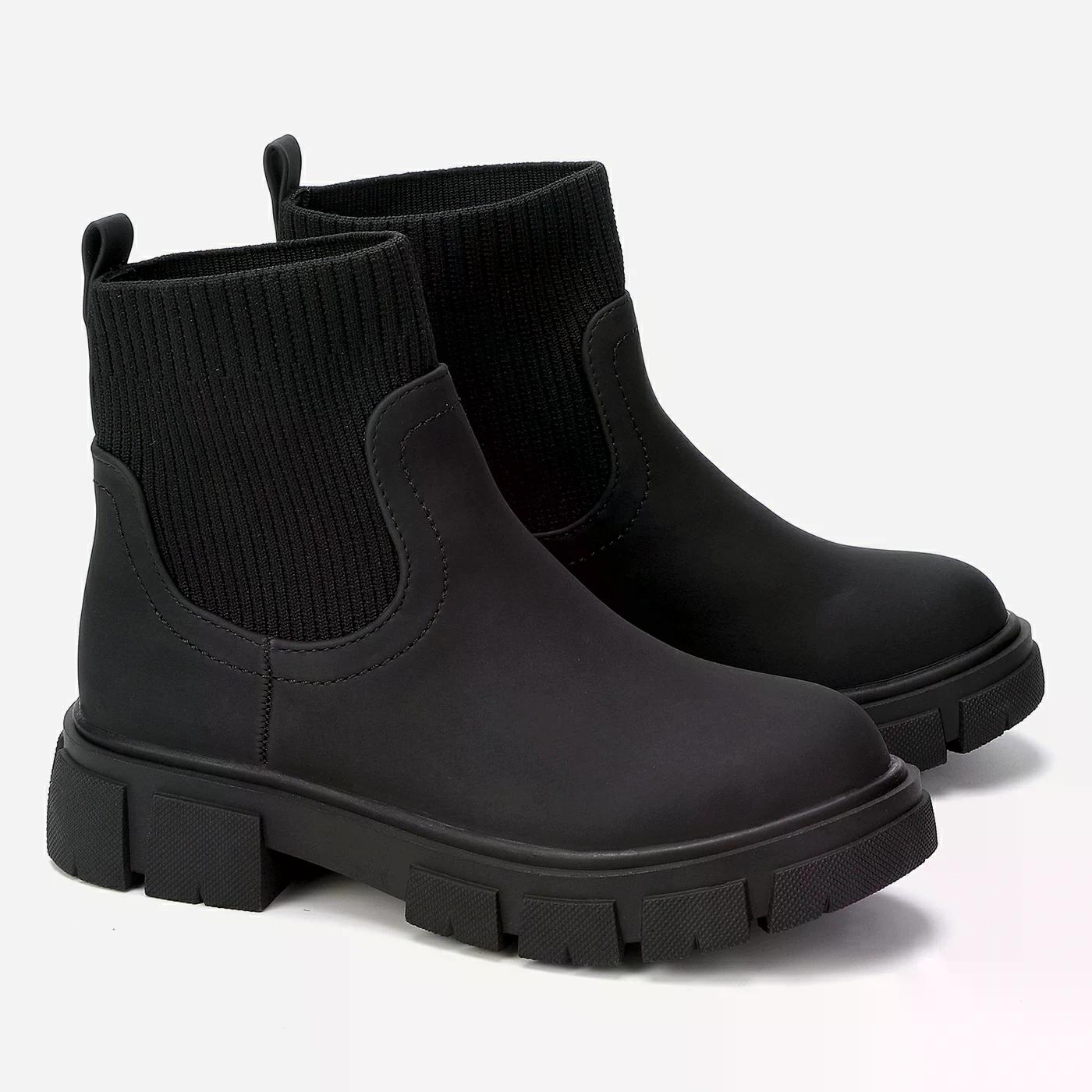 מגפון שחור 30