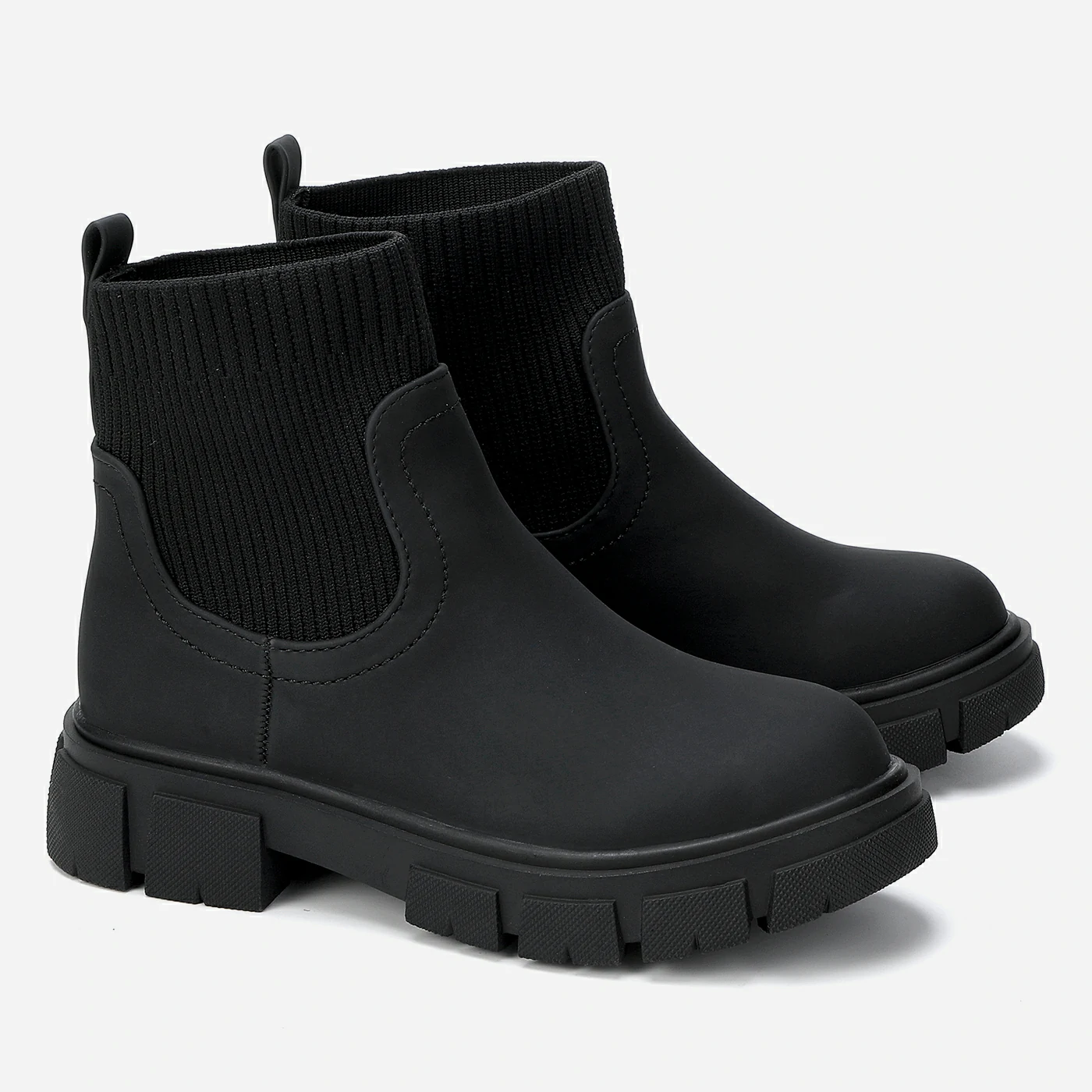 מגפון שחור 35