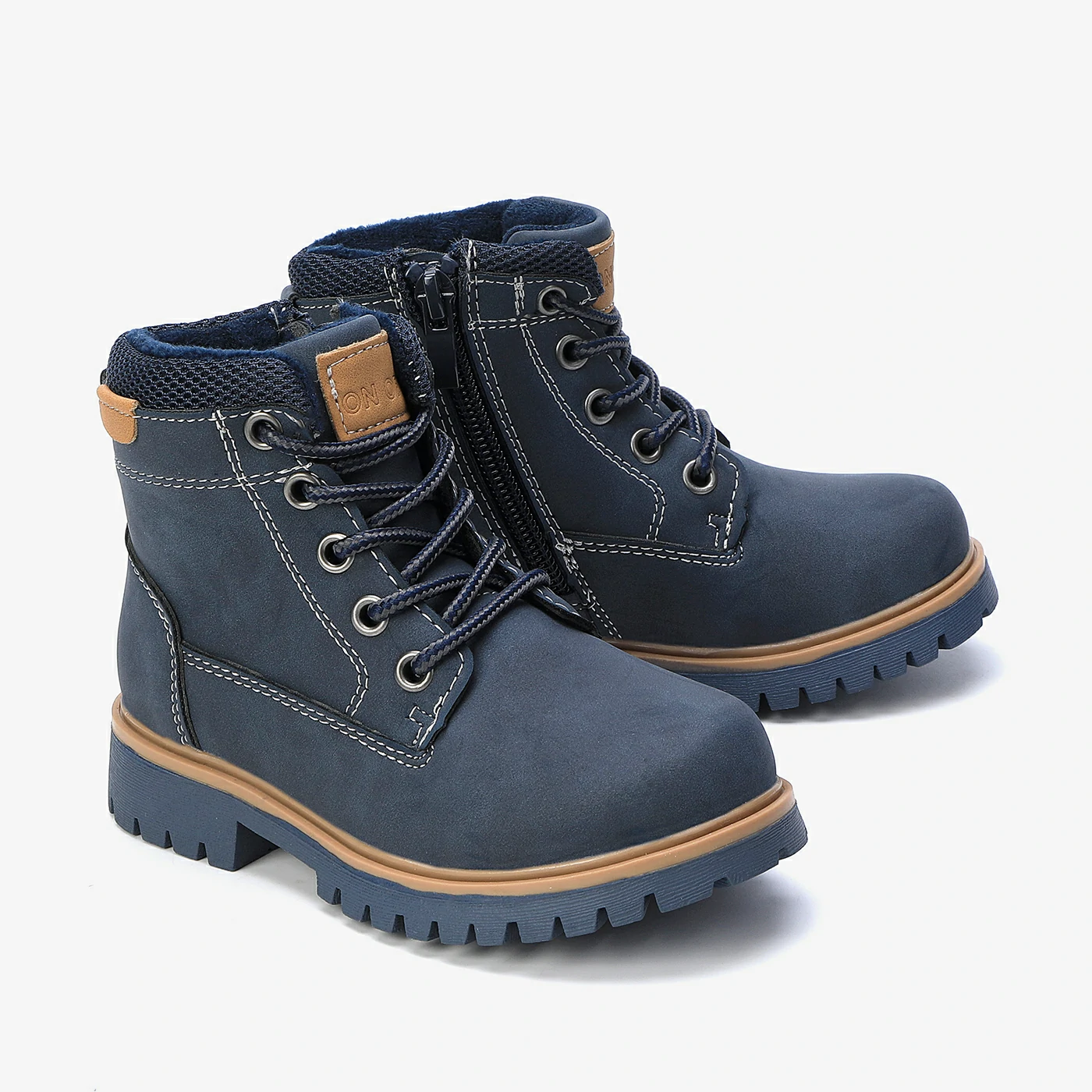 מגפון נייבי 28