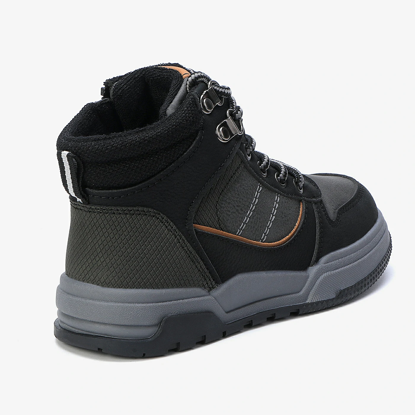 מגפון שחור 26