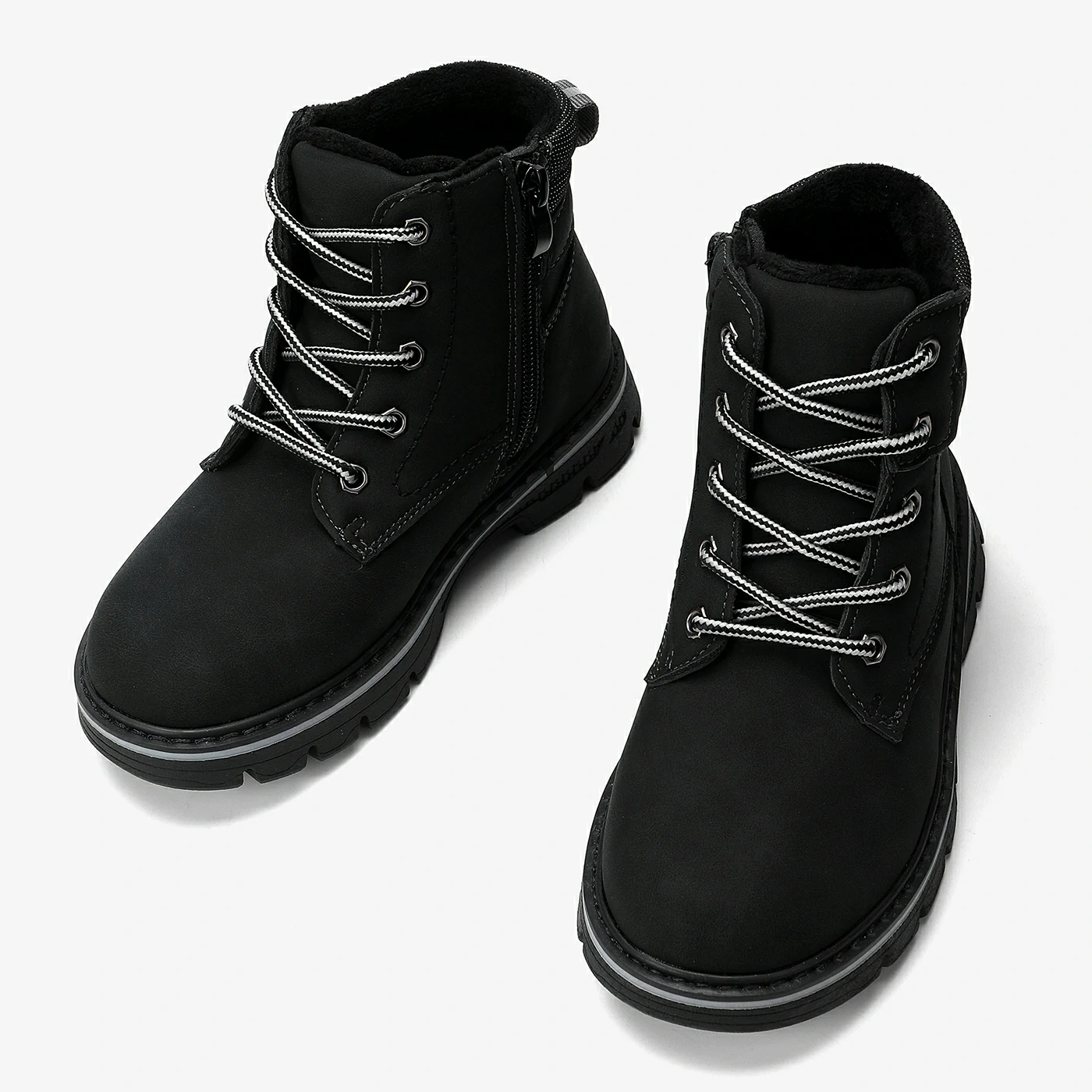 מגפון שחור 34