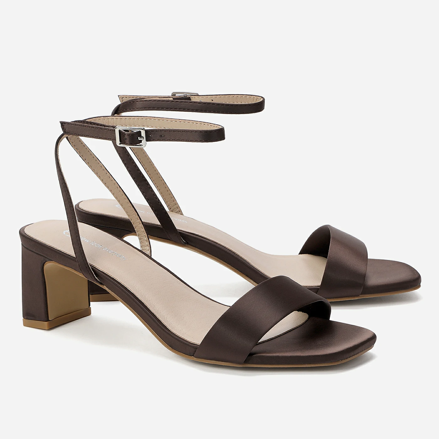 סנדל עקב חום 38