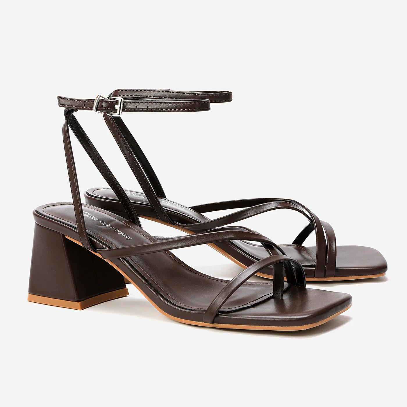 סנדל עקב חום 37