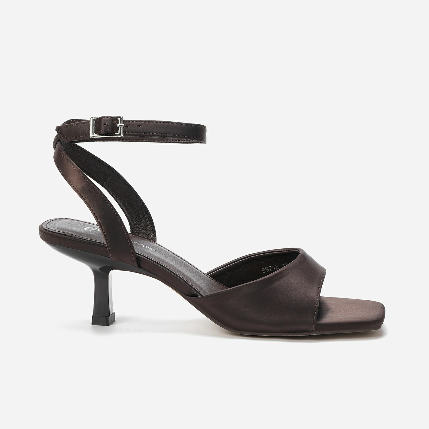 סנדל עקב חום 36