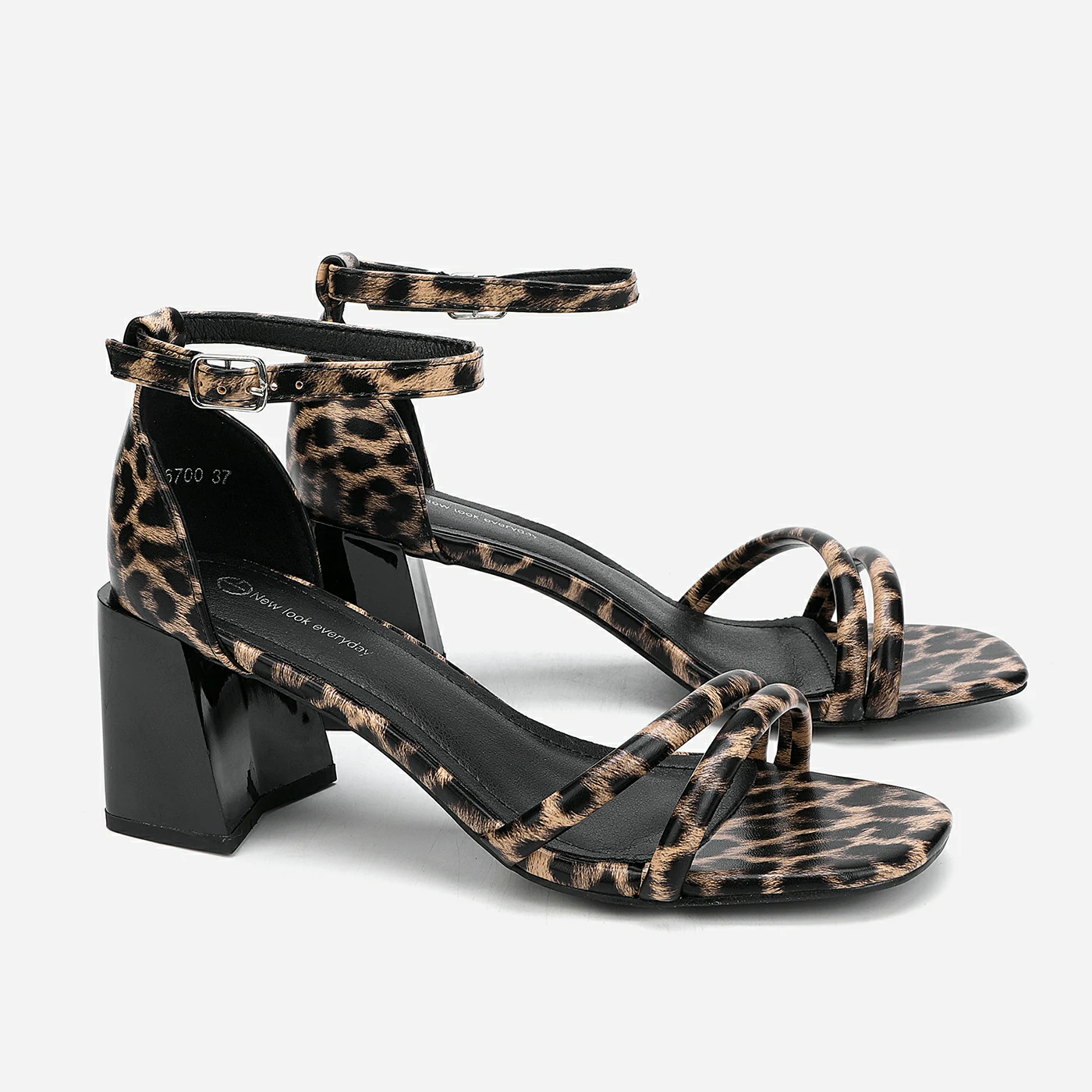 סנדל עקב מנומר 37