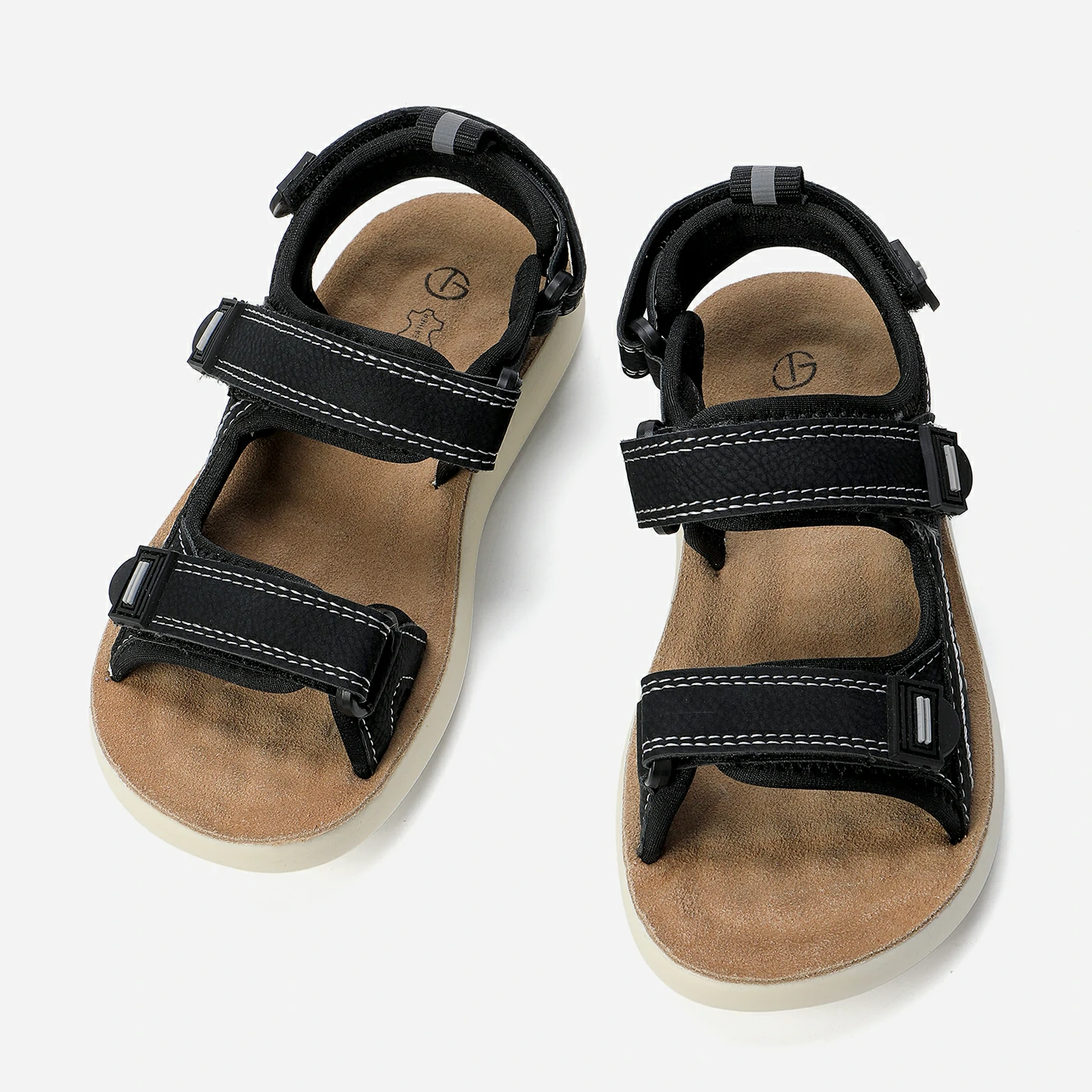 סנדל שחור 28